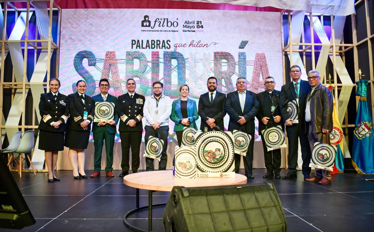 Armada de Colombia lanza libro sobre transformación en Montes de María en la FILBo 2026