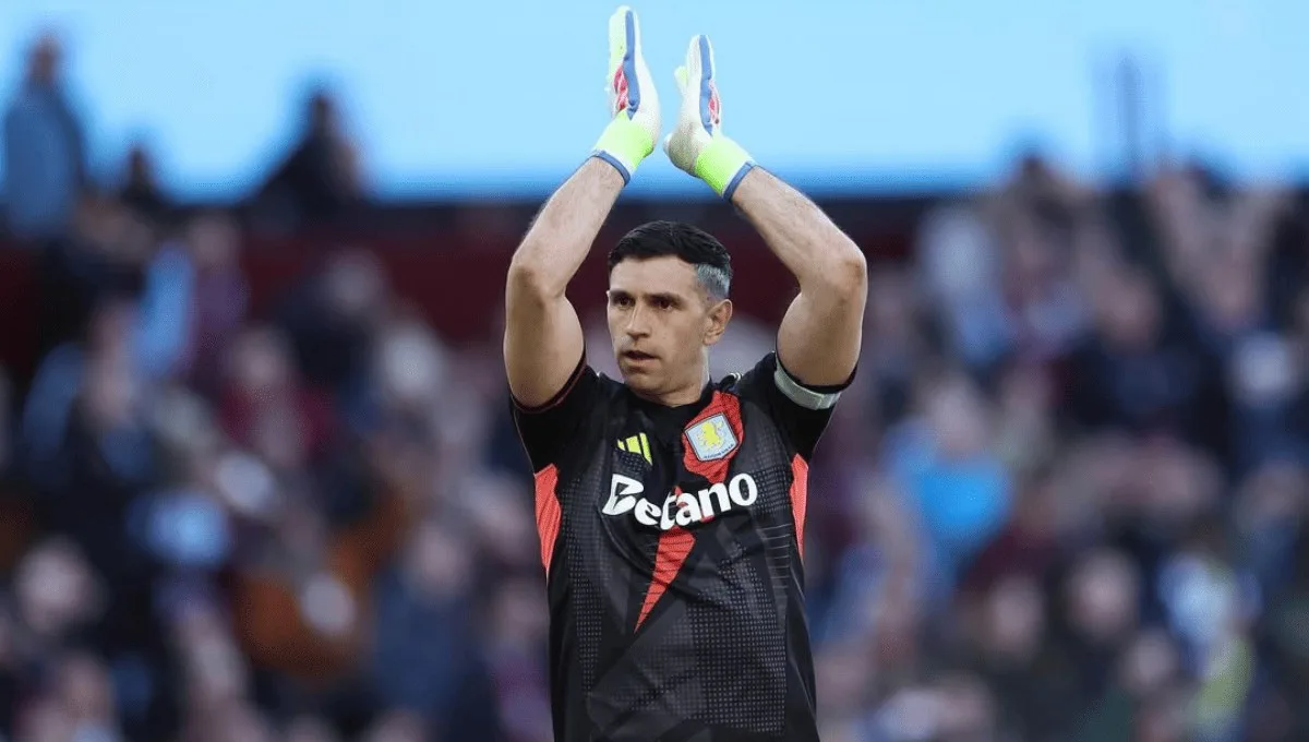 Dibu Martínez gana 8 millones anuales en Premier League, lejos de los mejores pagos del fútbol europeo