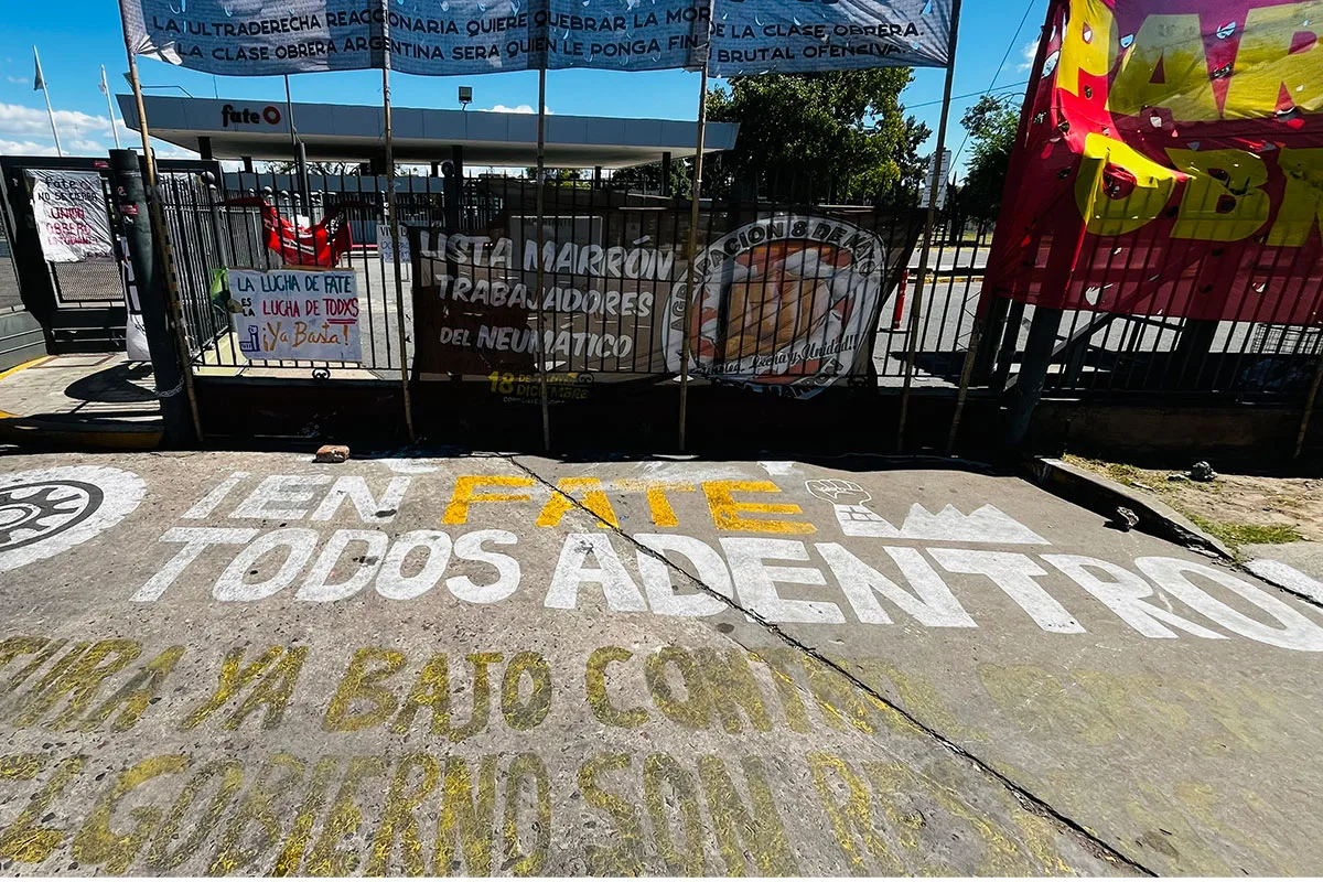 El gobierno intenta ocultar la crisis económica con ataques a la prensa, dice análisis