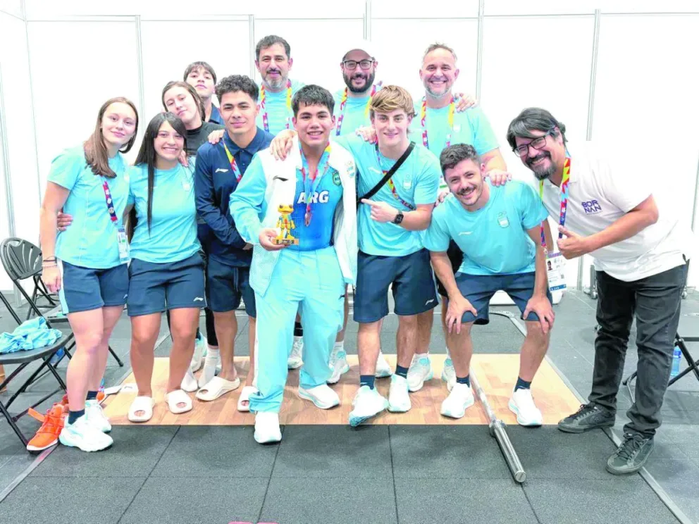 Román Talavera logró la medalla de bronce en levantamiento de pesas en Panamá