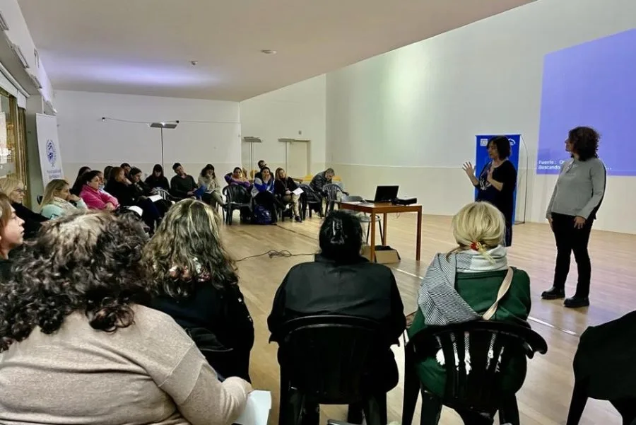 Rosario impulsa asesoramiento en escuelas para abordar consumos problemáticos