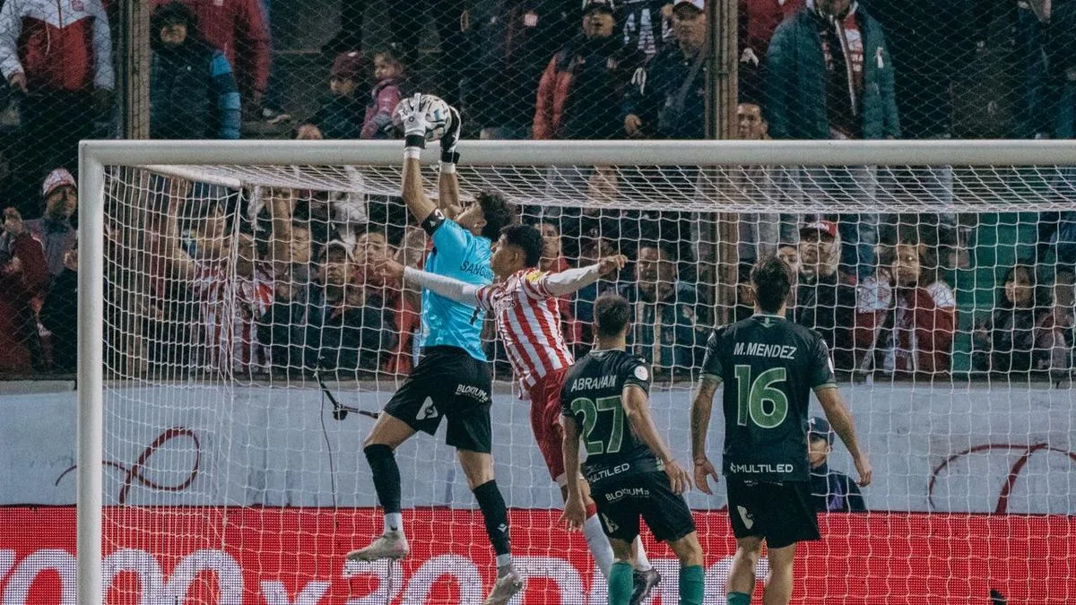 Banfield cae ante San Martín en los 16avos de la Copa Argentina